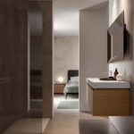 Прямоугольное зеркало Trapezio в алюминиевой раме.  - Ideagroup