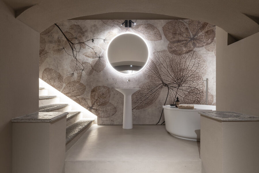 Royal, отдельно стоящая раковина величественной красоты